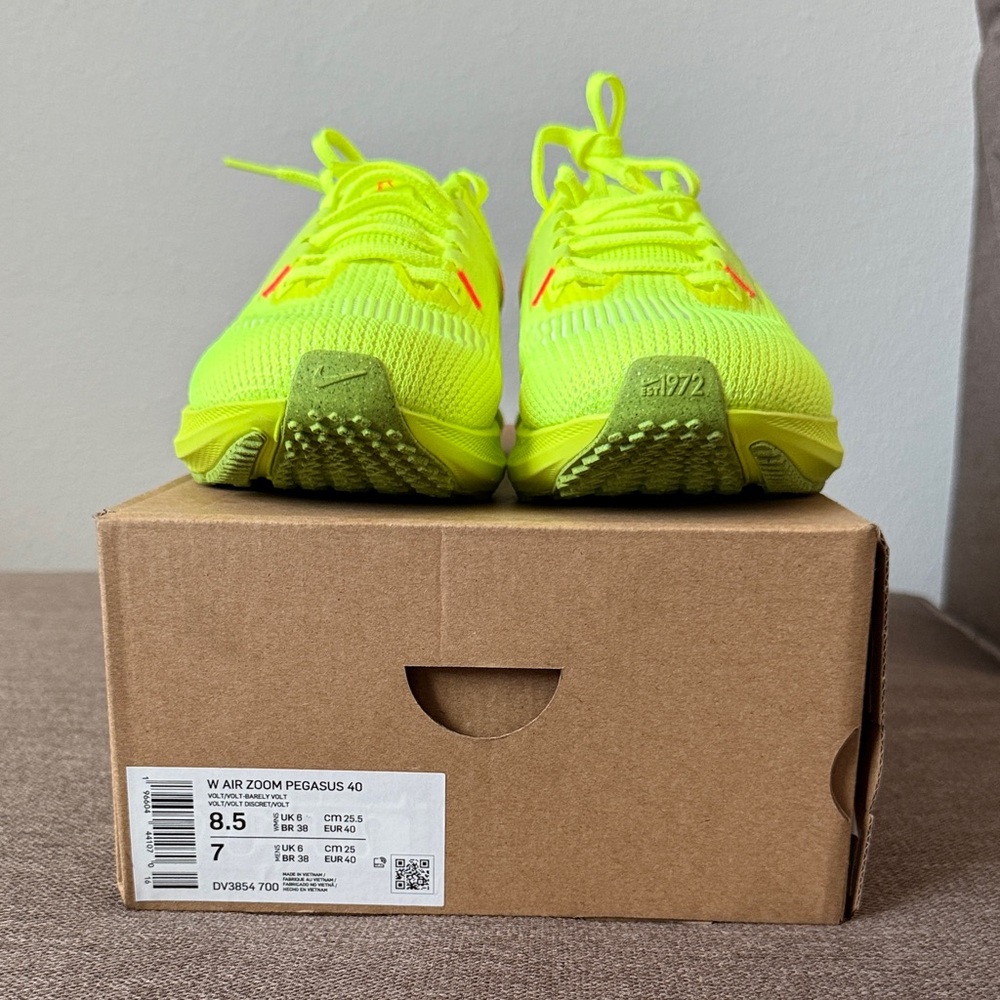 Nike Air Zoom Pegasus 40 Bright Yellow Shoes